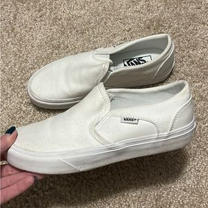 Women’s 6.5 white vans